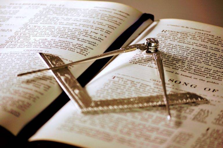 What are the three great principles of Freemasonry?